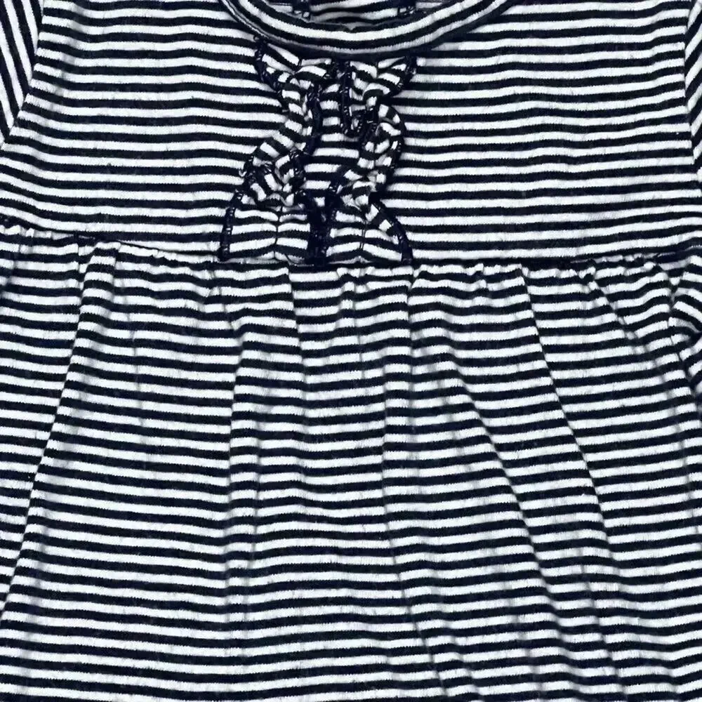 OLD NAVY  baby girl outfit- long sleeve striped bodysuit & jeans size 3-6 months
